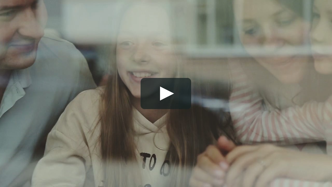 Счастливые моменты семьи Жуковых