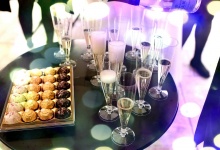 Уютная свадьба на кораблике в Париже