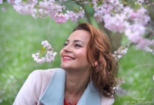 Диана и Кор в саду цветов Кекенхоф