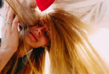 Красивые, стильные, веселые и влюбленные!