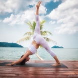 Йога на острове в Таиланде